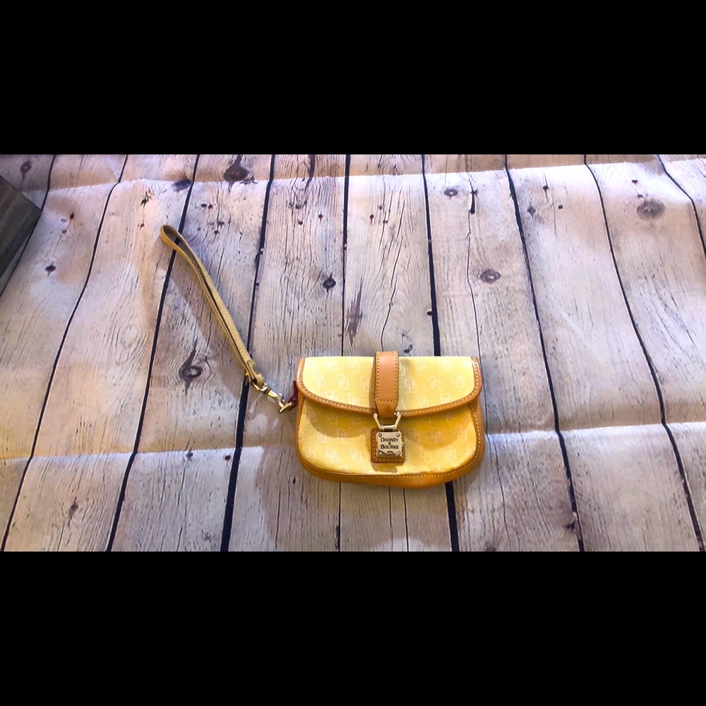 Dooney and Bourke Purselette